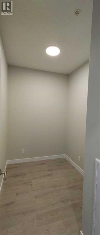 #403 660 SHAWNEE SQUARE SW - 13