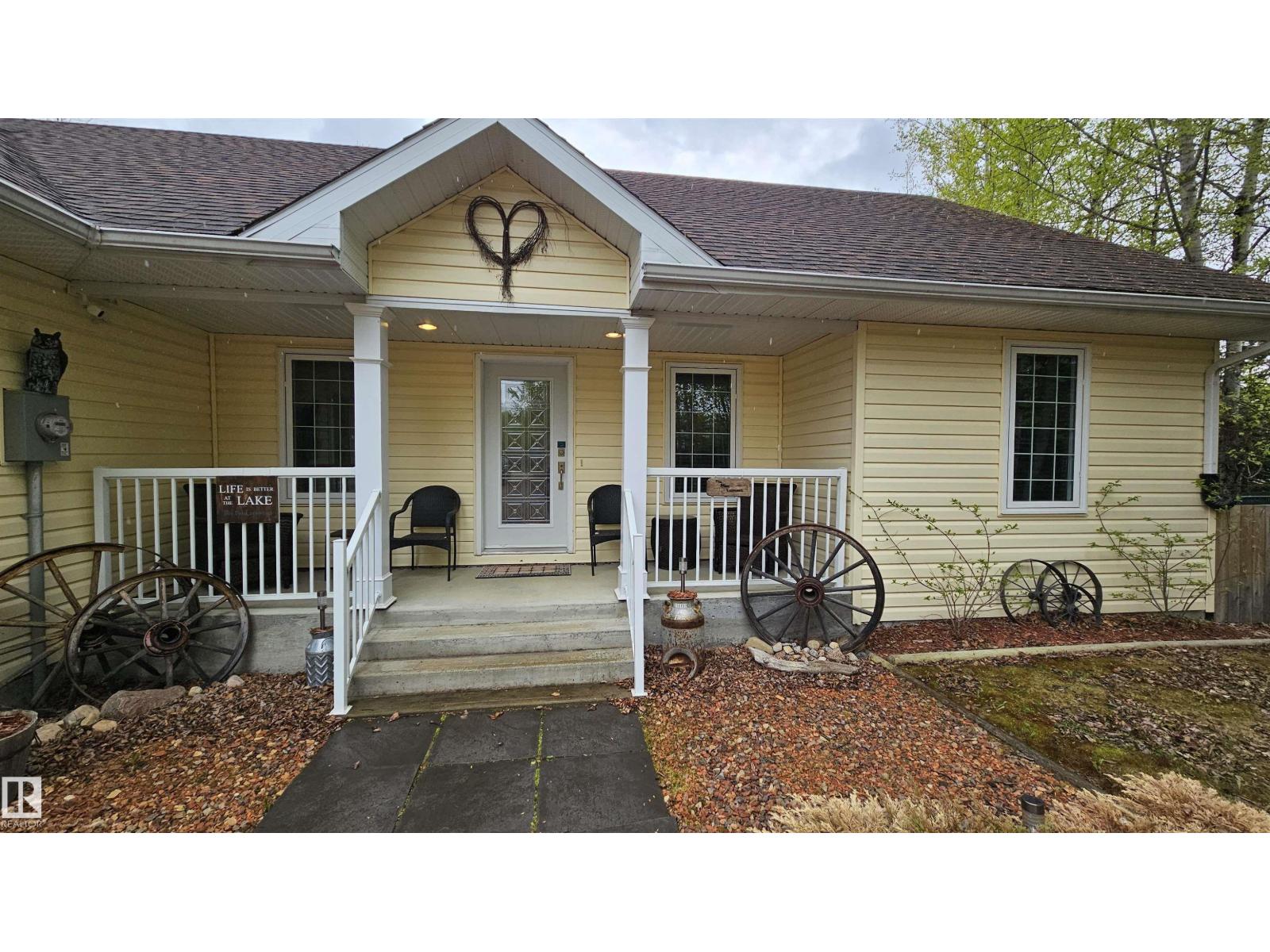 7 ANDREW DR - 4