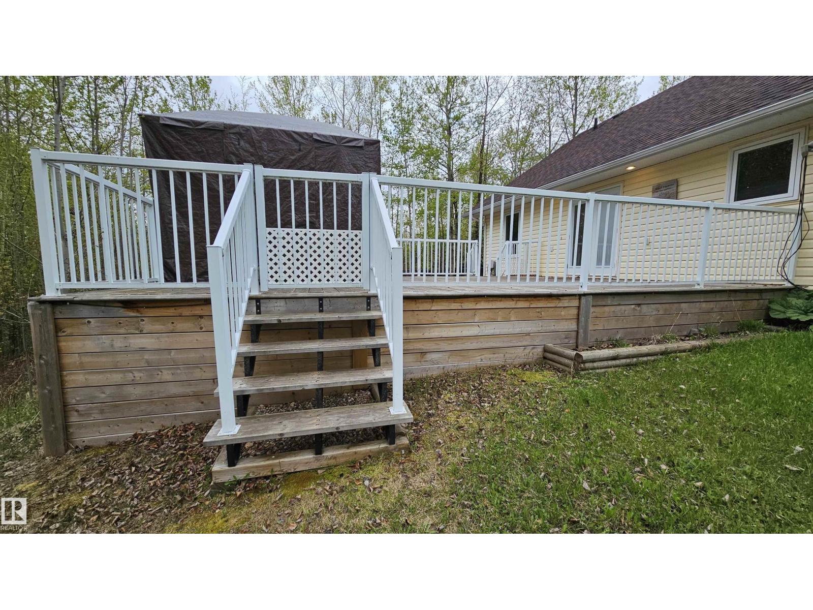 7 ANDREW DR - 46