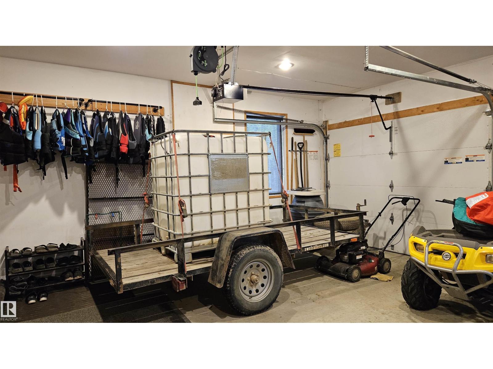 7 ANDREW DR - 63