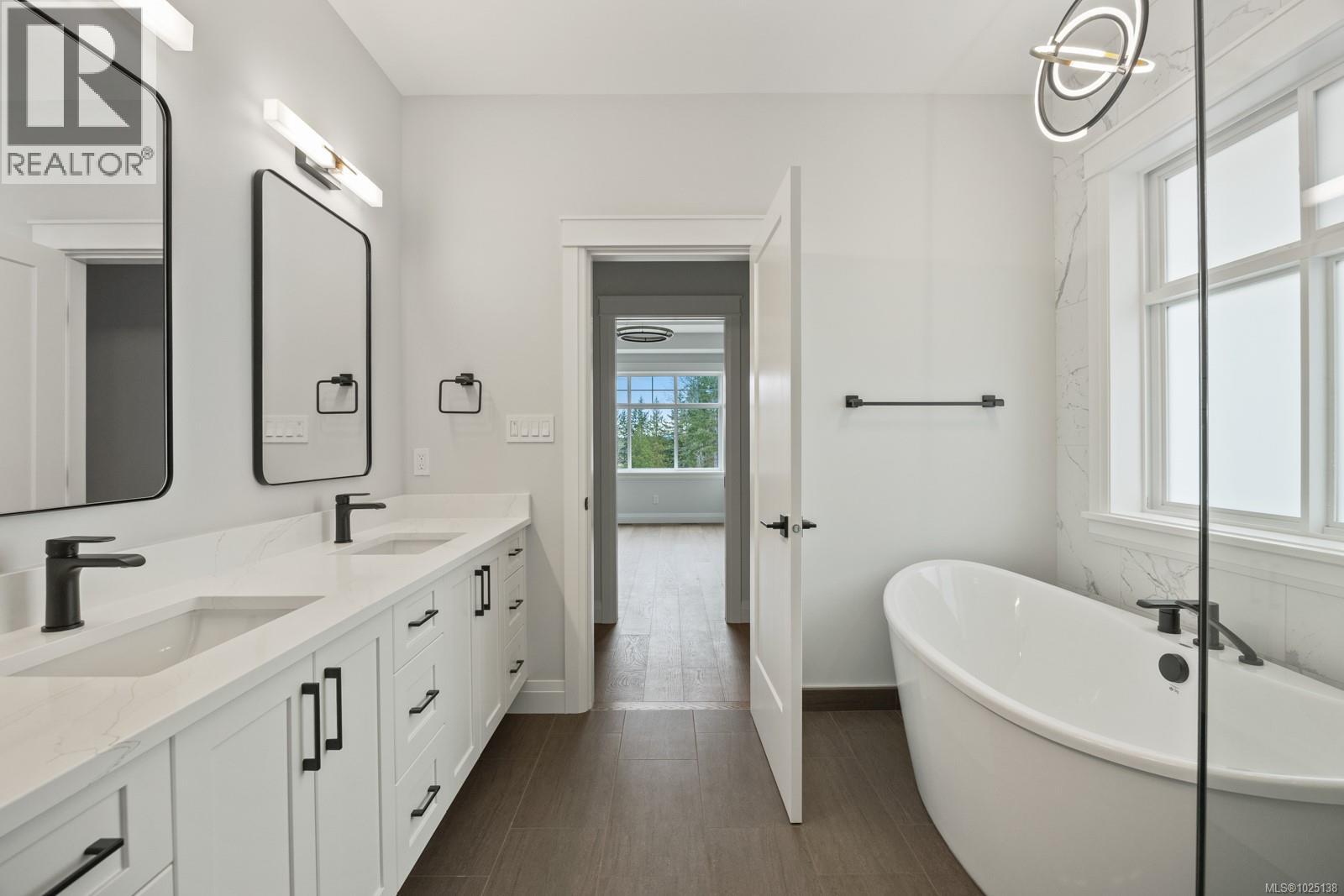 1601 Crown Isle Blvd, Courtenay