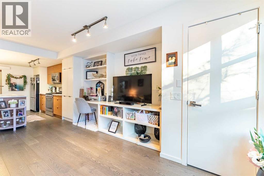 Single Family House for Sale in   A Street SW Lower Mount Royal Calgary 