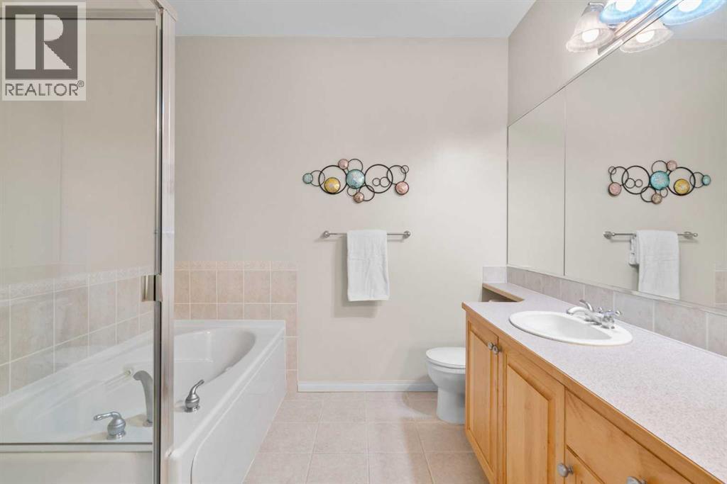 Single Family House for Sale in   Lake Fraser Green SE Lake Bonavista Calgary 