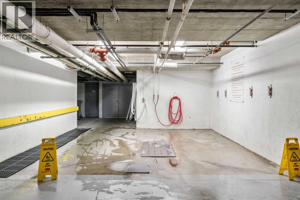 Single Family House for Sale in   Lake Fraser Green SE Lake Bonavista Calgary 