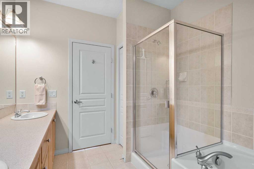 Single Family House for Sale in   Lake Fraser Green SE Lake Bonavista Calgary 