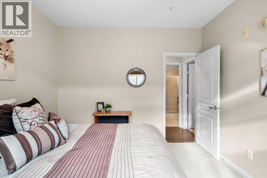 Single Family House for Sale in   Lake Fraser Green SE Lake Bonavista Calgary 