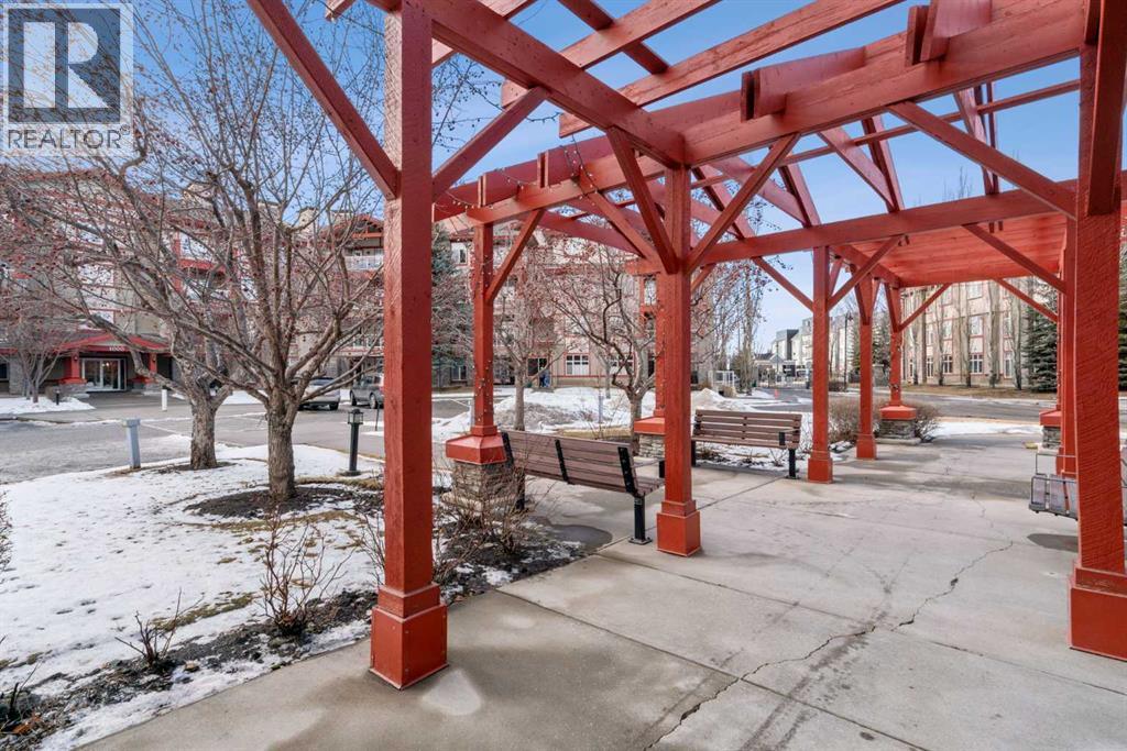 Single Family House for Sale in   Lake Fraser Green SE Lake Bonavista Calgary 