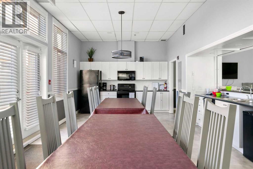 Single Family House for Sale in   Lake Fraser Green SE Lake Bonavista Calgary 