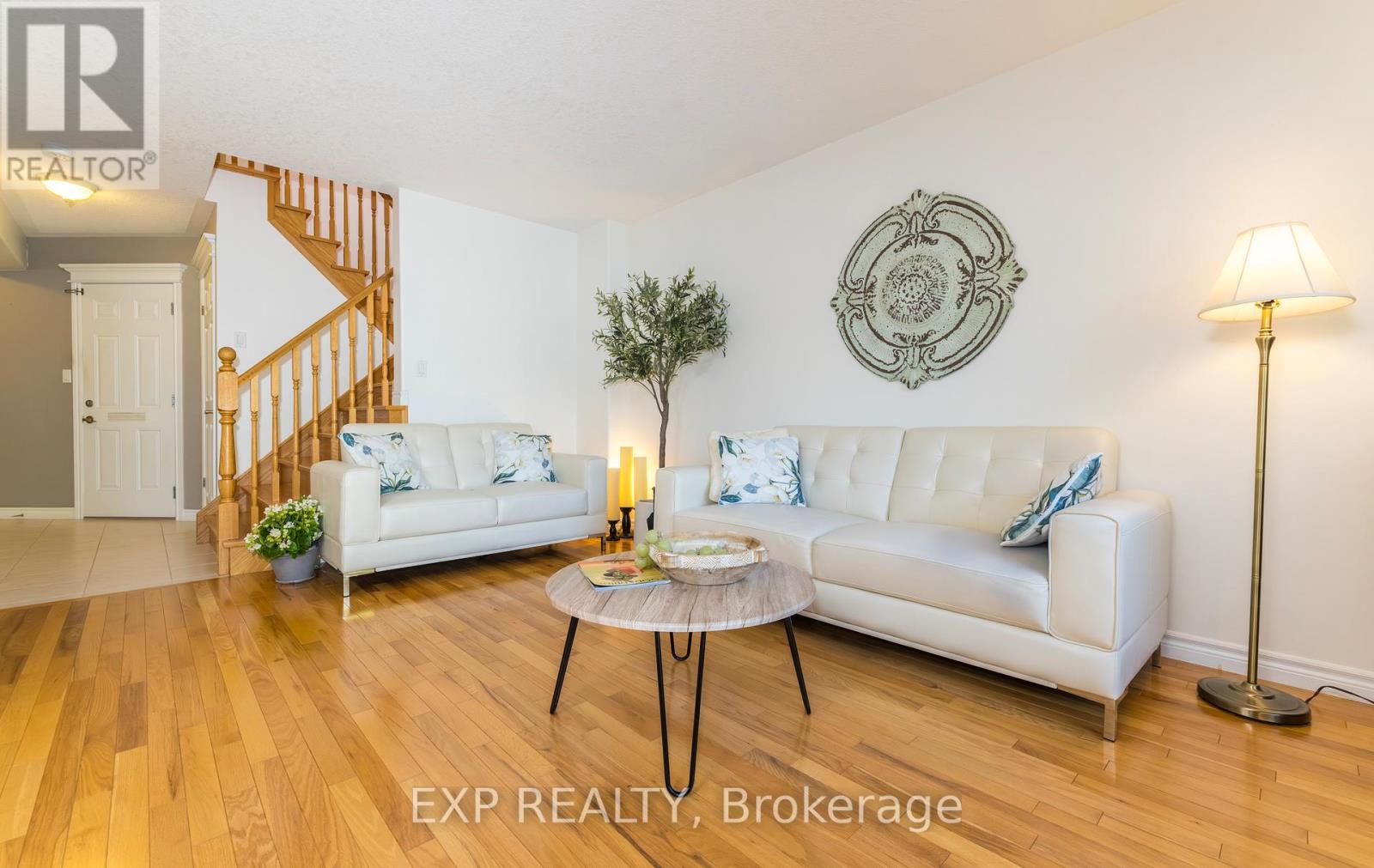 105 HAMPSON CRESCENT - 5