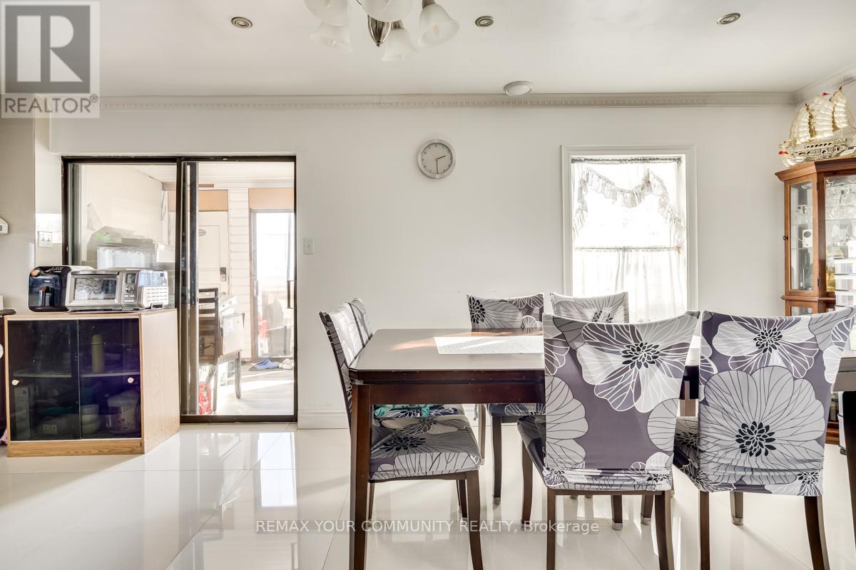 Single Family House for Sale in  COVENTRY STREET Toronto (Oakridge) 