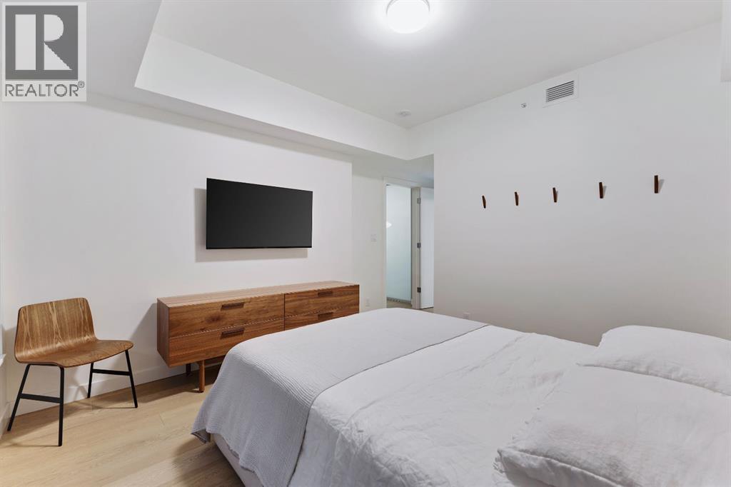 Single Family House for Sale in   Waterfront Court SW Chinatown Calgary 