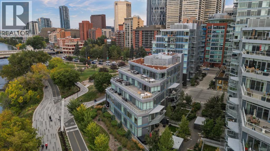 Single Family House for Sale in   Waterfront Court SW Chinatown Calgary 