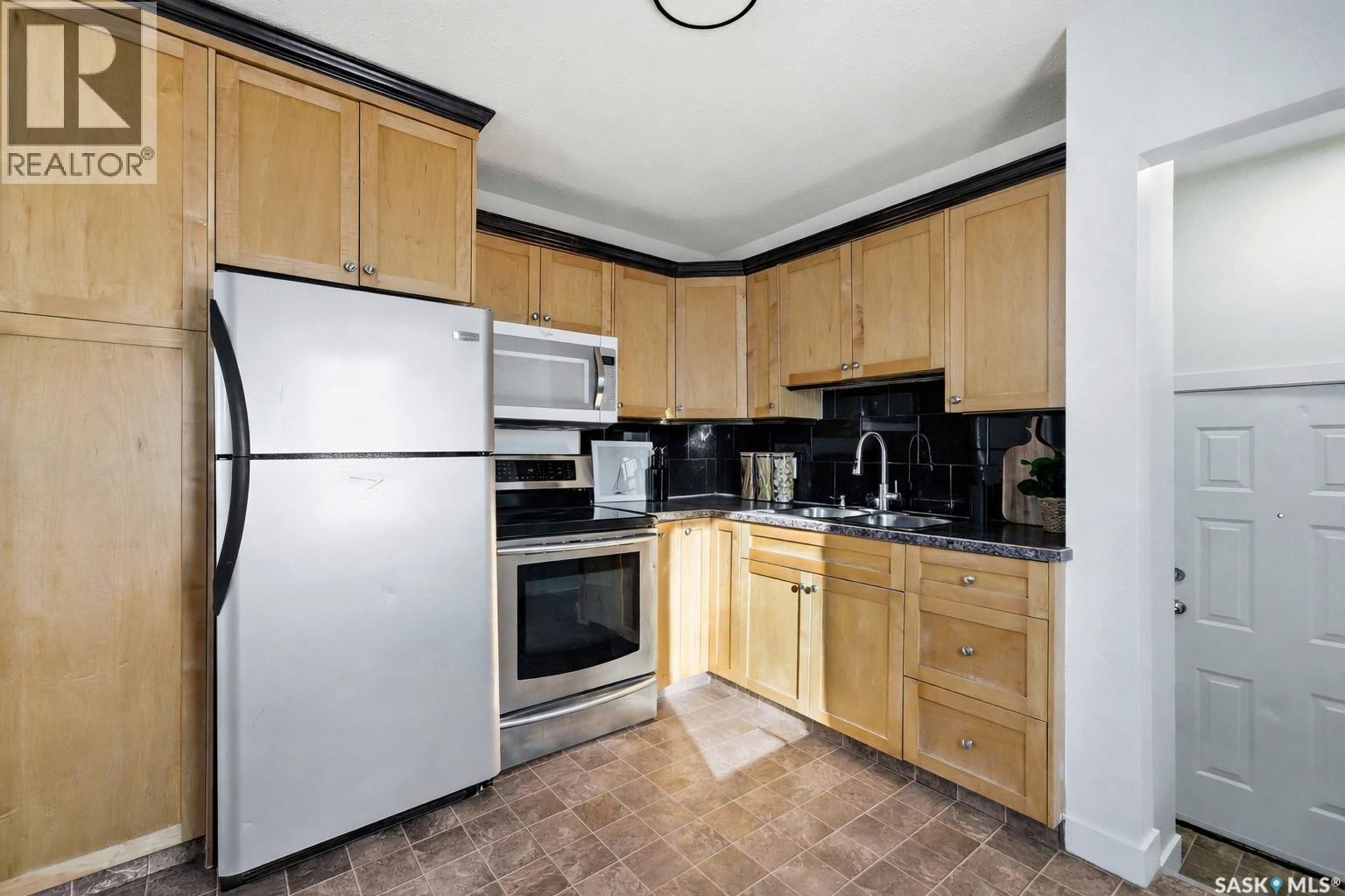 Single Family House Bungalow for Sale in  FORGET STREET Regina 