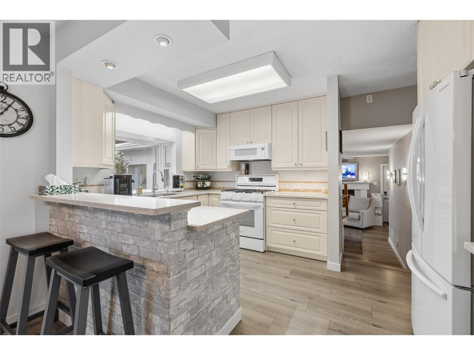  695 Moraine Court, Kelowna