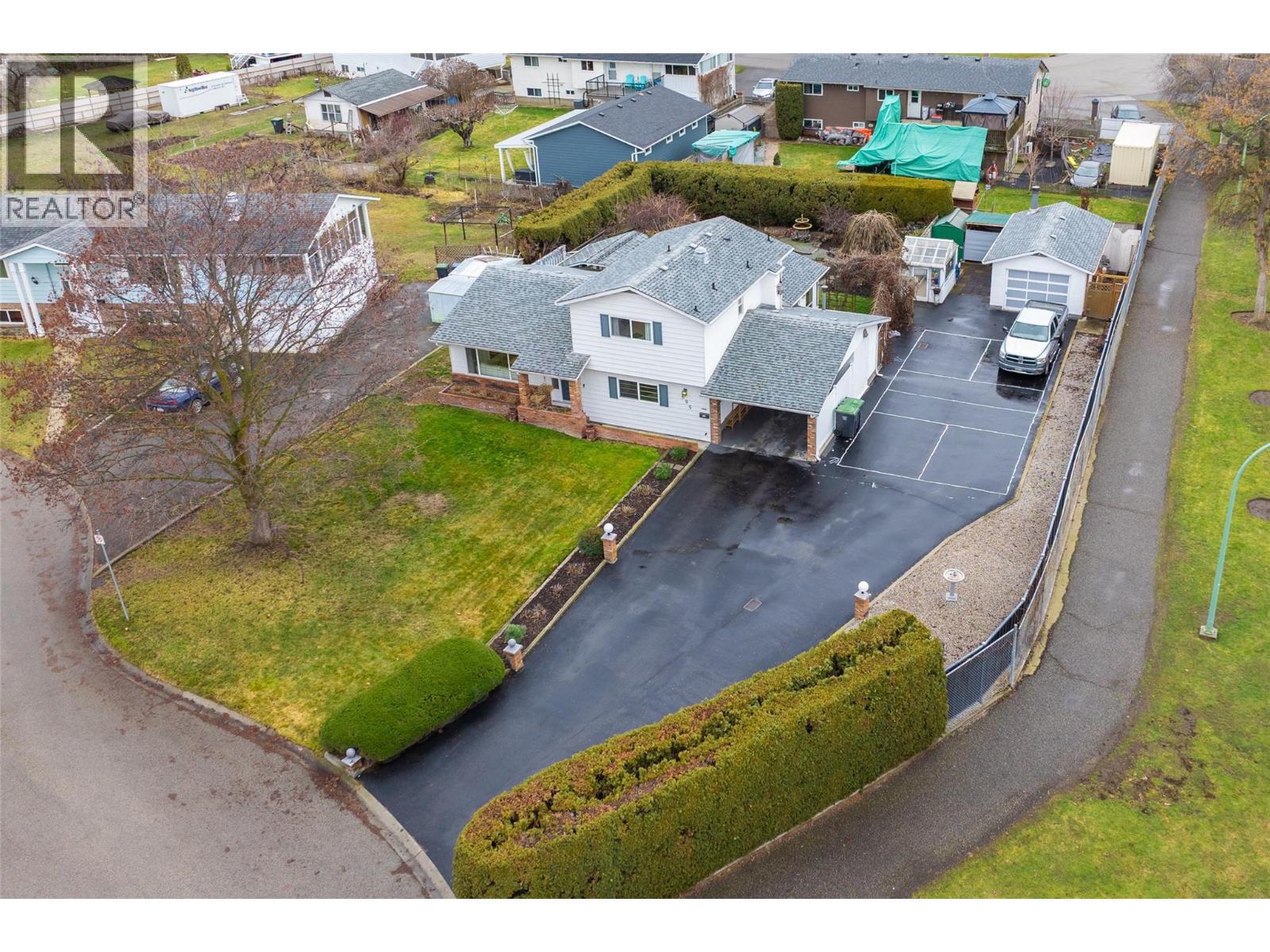  695 Moraine Court, Kelowna