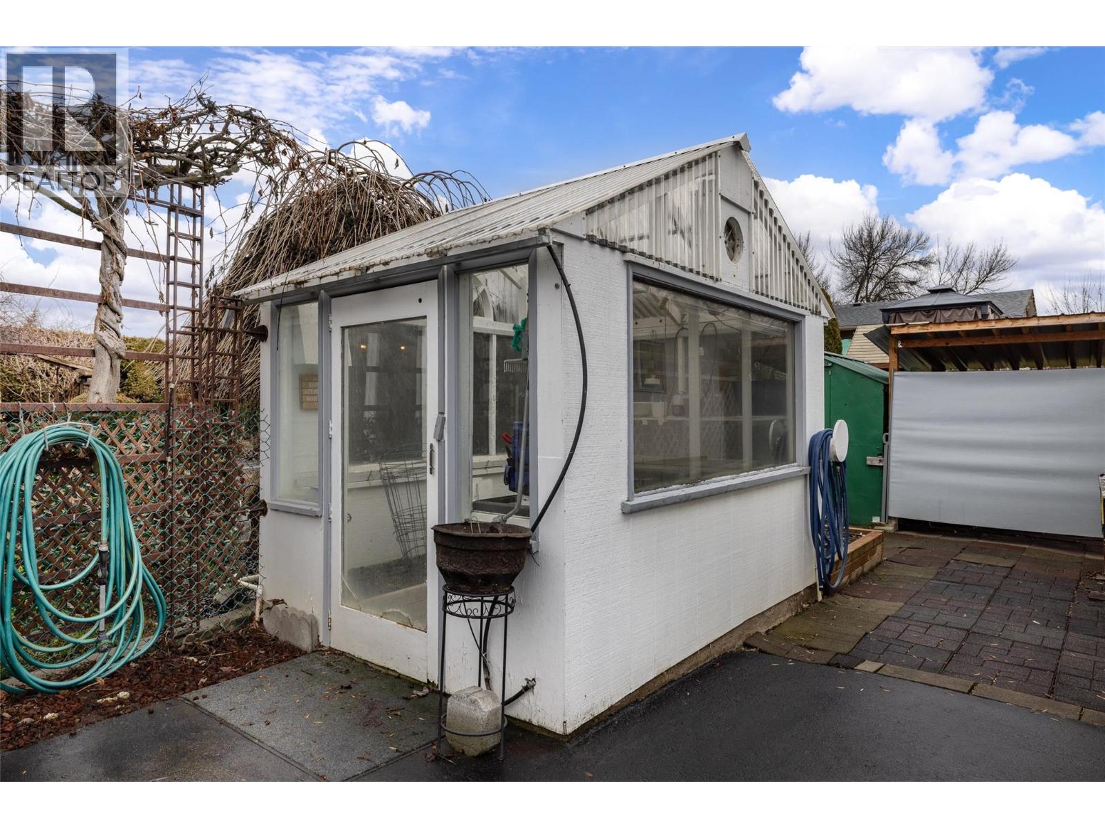  695 Moraine Court, Kelowna