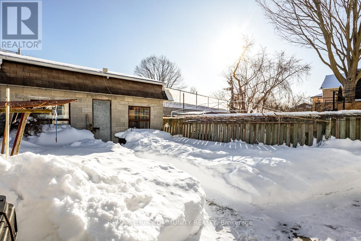 Single Family House for Sale in  COVENTRY STREET Toronto (Oakridge) 