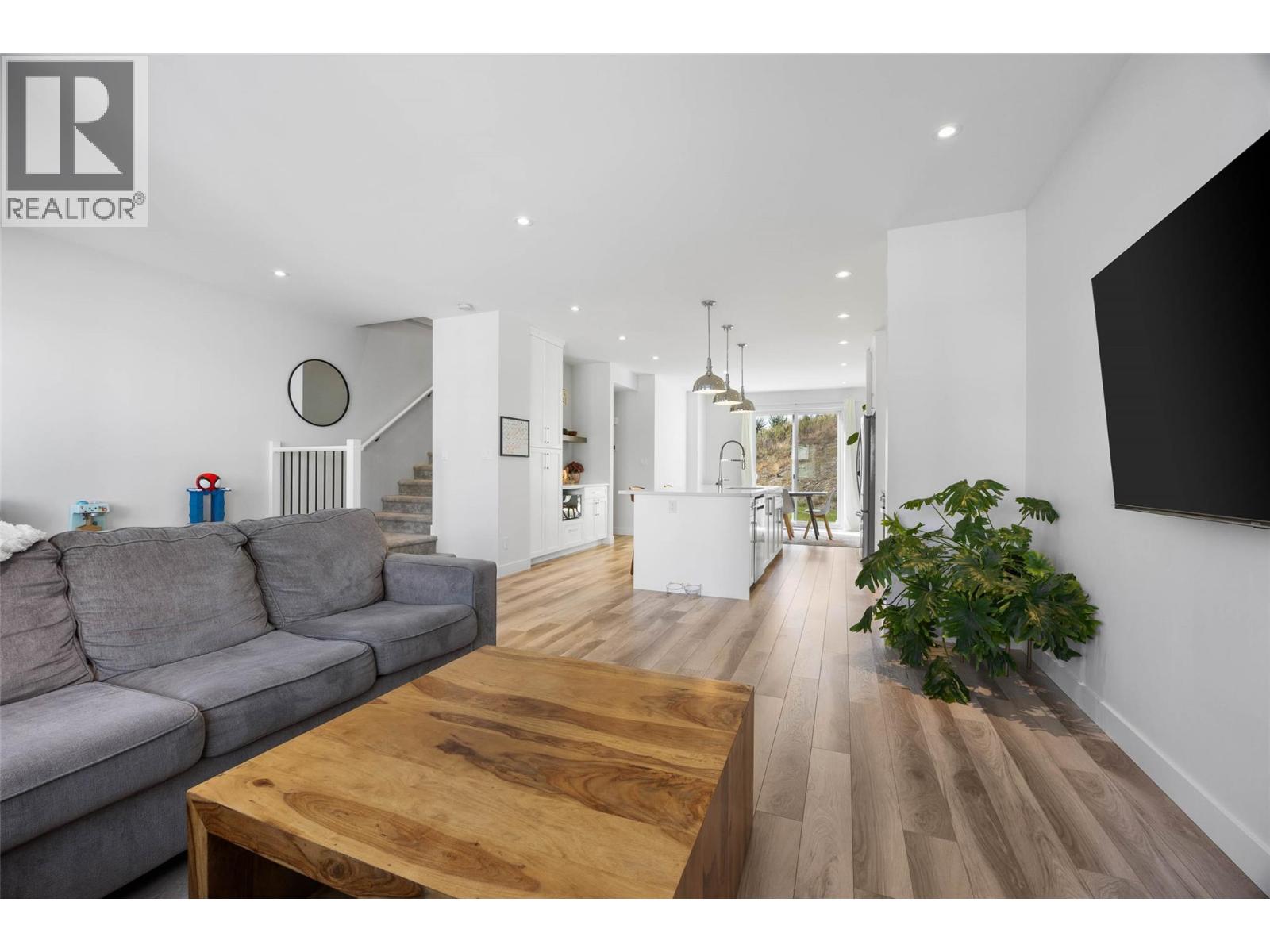 107 RIVER GATE Drive, Kamloops