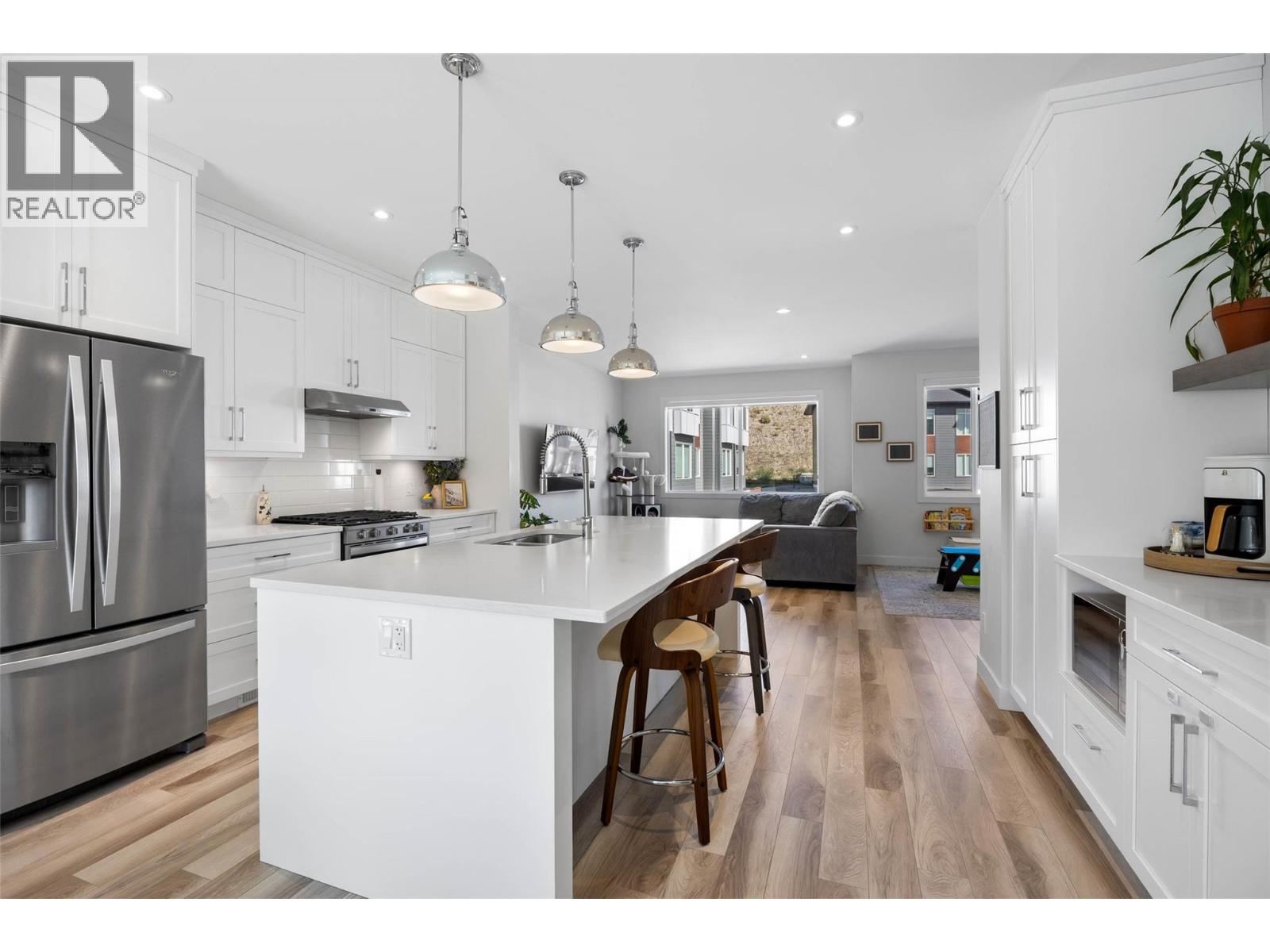 107 RIVER GATE Drive, Kamloops