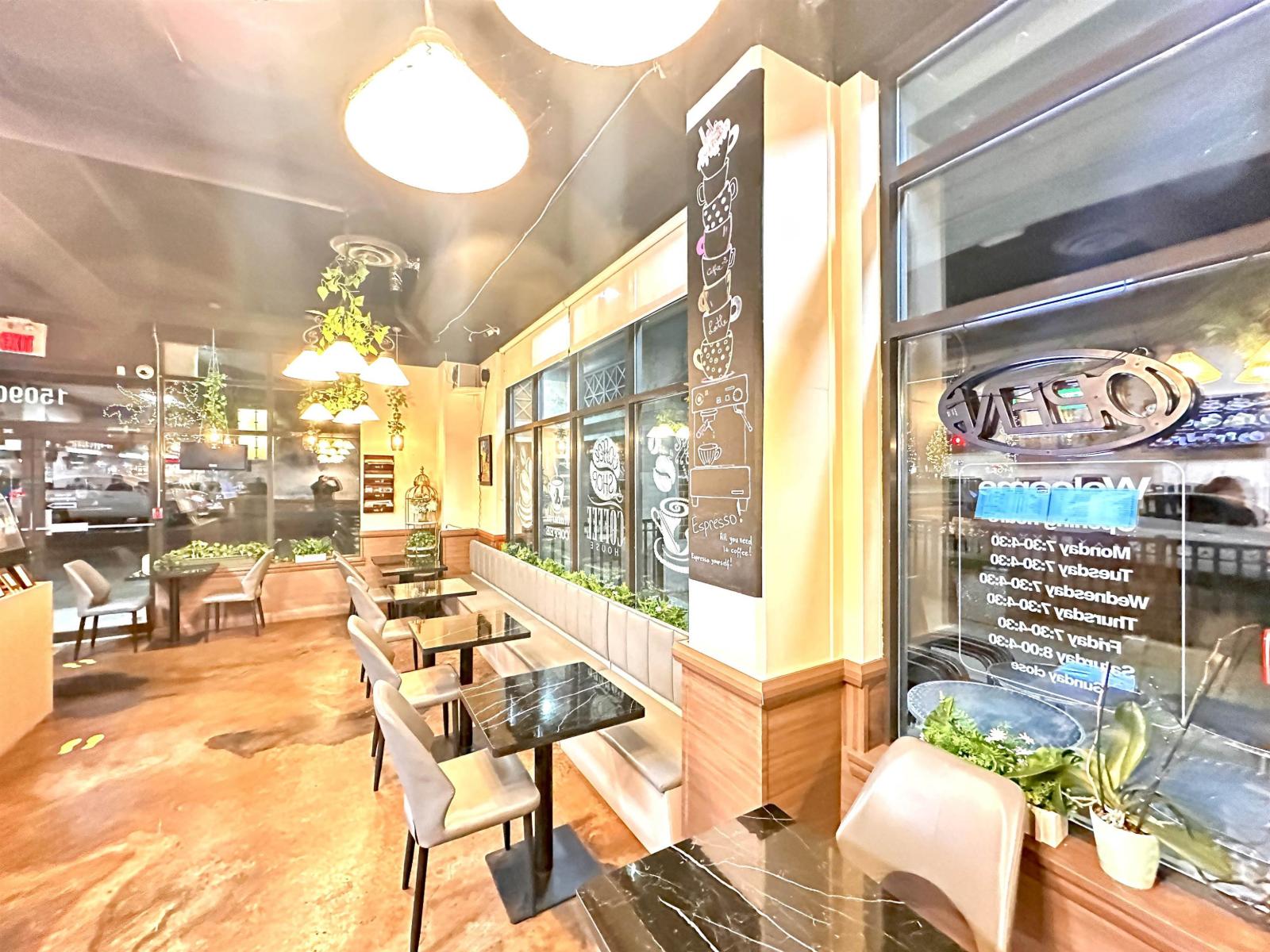 15090 NORTH BLUFF ROAD, White Rock