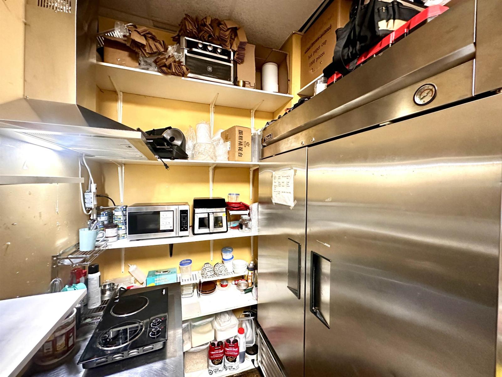 15090 NORTH BLUFF ROAD, White Rock