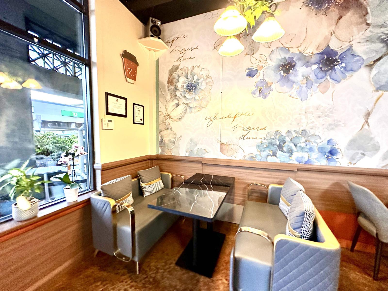 15090 NORTH BLUFF ROAD, White Rock