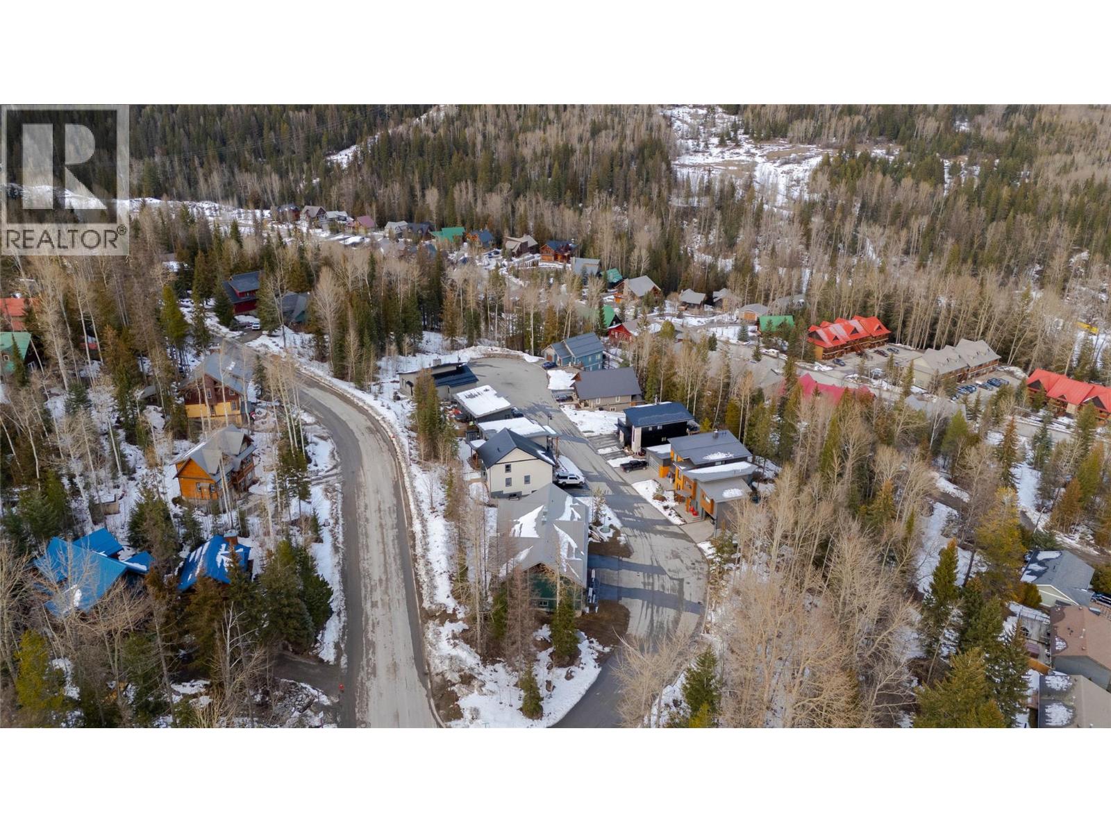 8 ALPINE TRAIL PLACE - 13