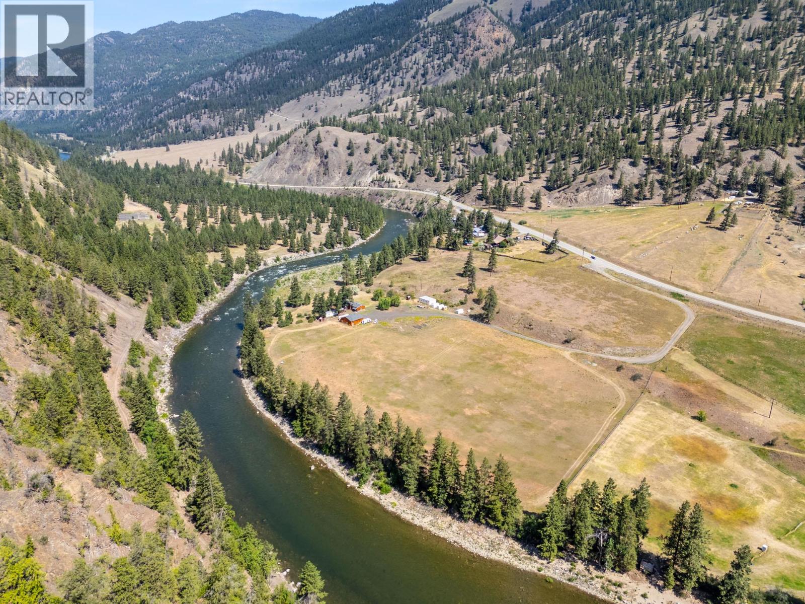 6097 Highway 3, Hedley