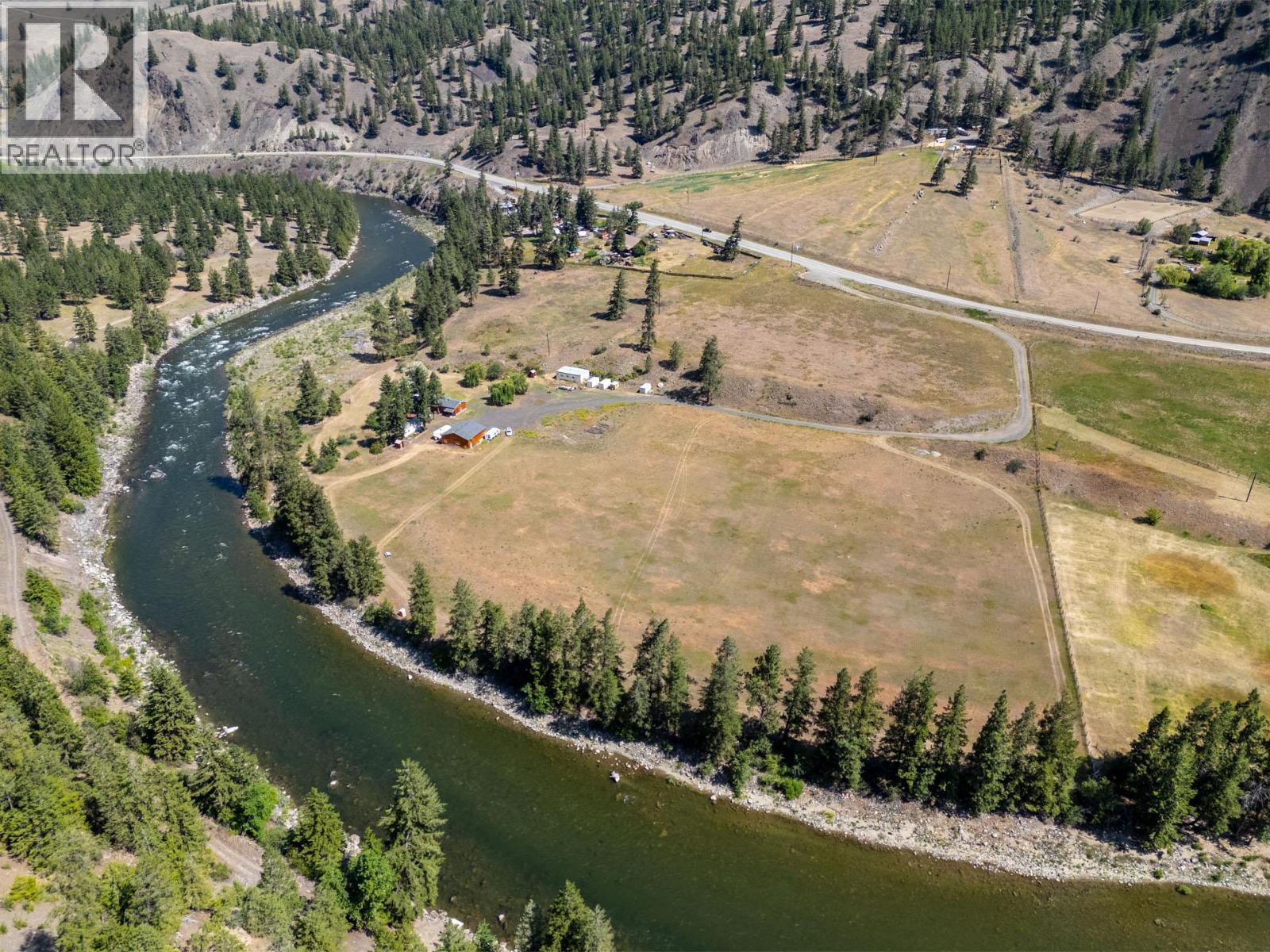 6097 Highway 3, Hedley