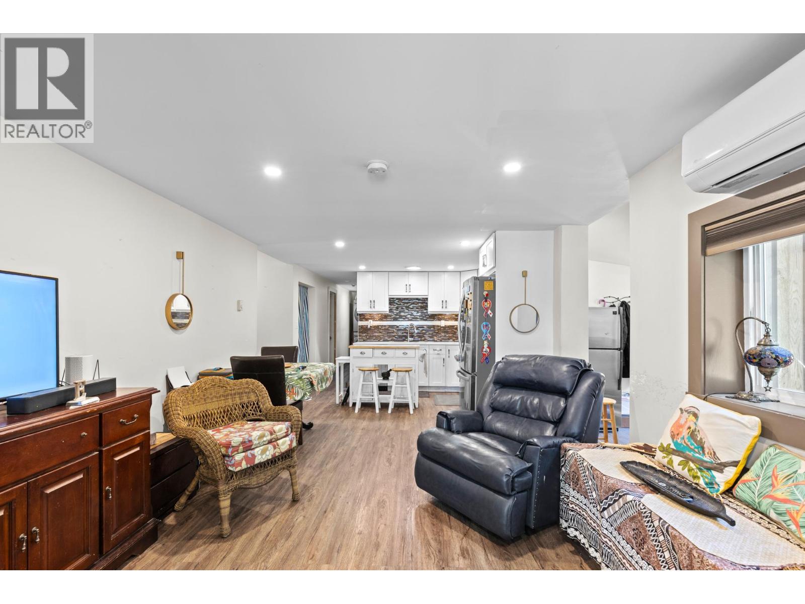 6097 Highway 3, Hedley