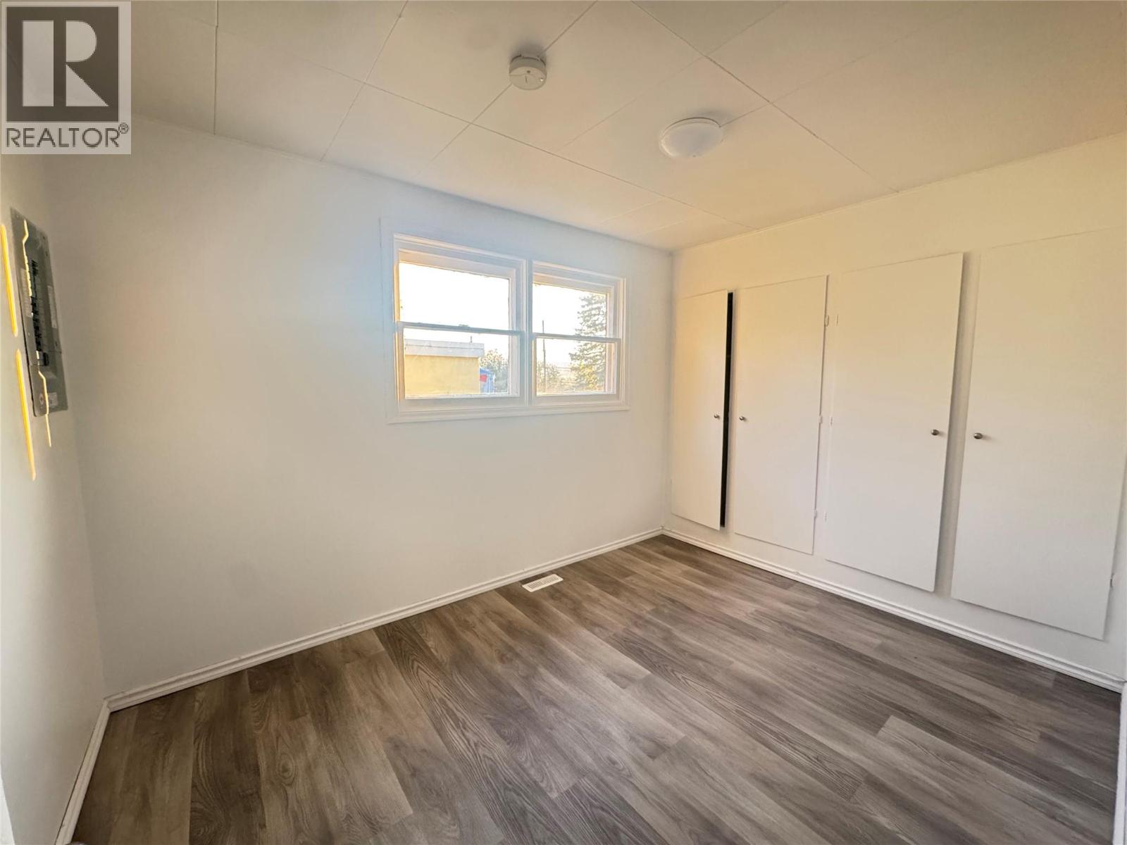 9713 9 Street, Dawson Creek