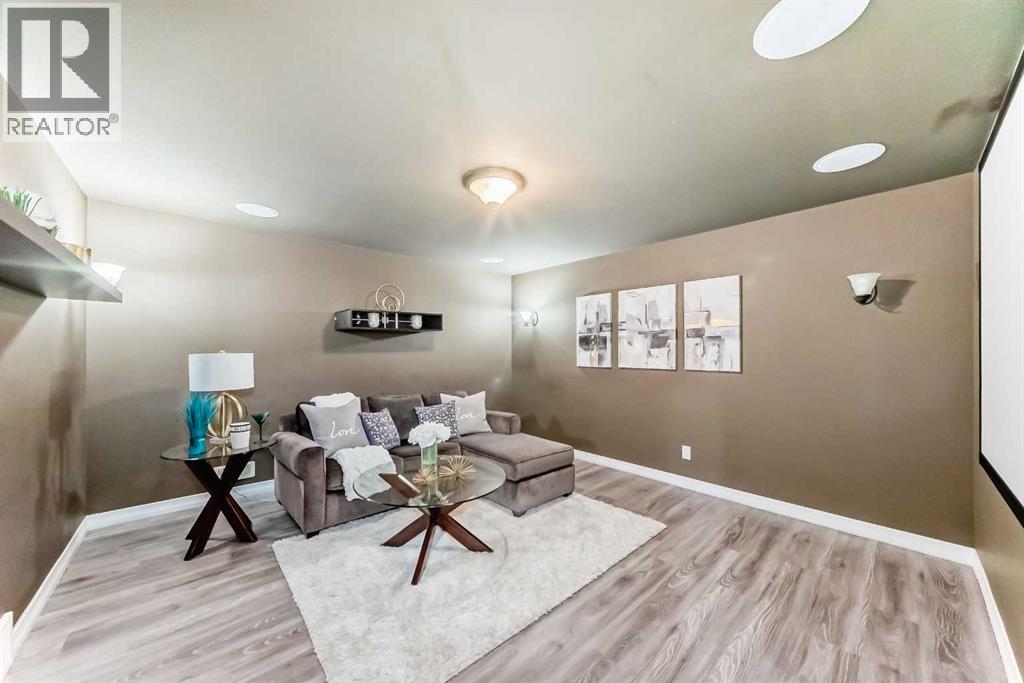 Single Family House for Sale in  Chaparral Valley Grove SE Chaparral Calgary 