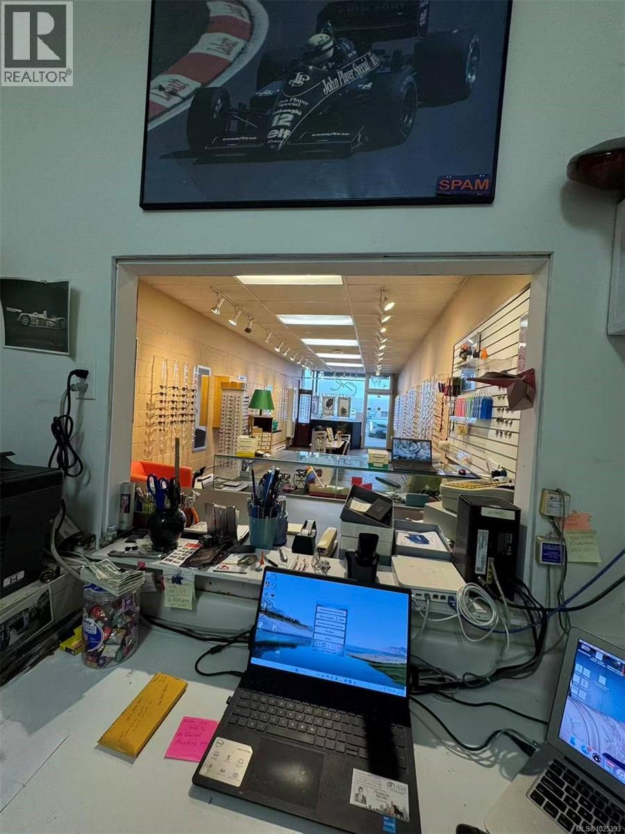 20 1153 Esquimalt Road, Esquimalt