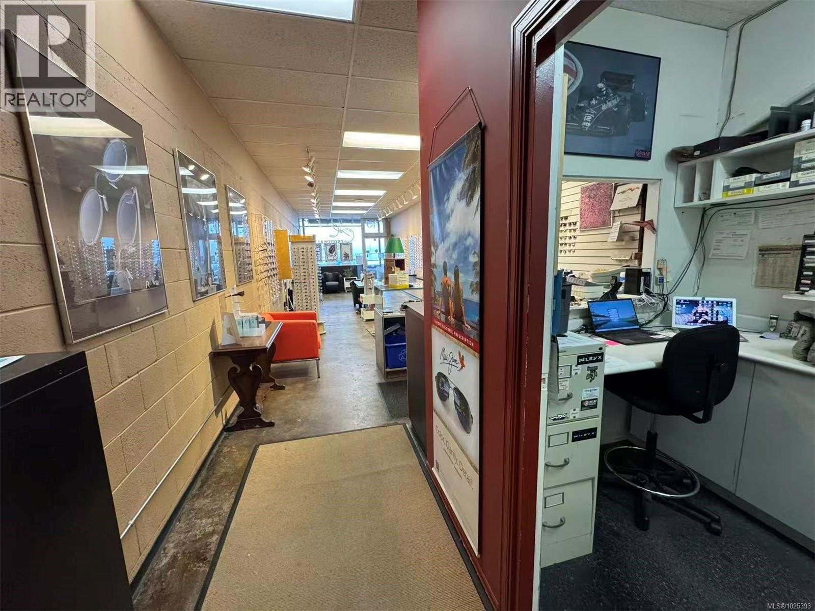 20 1153 Esquimalt Road, Esquimalt