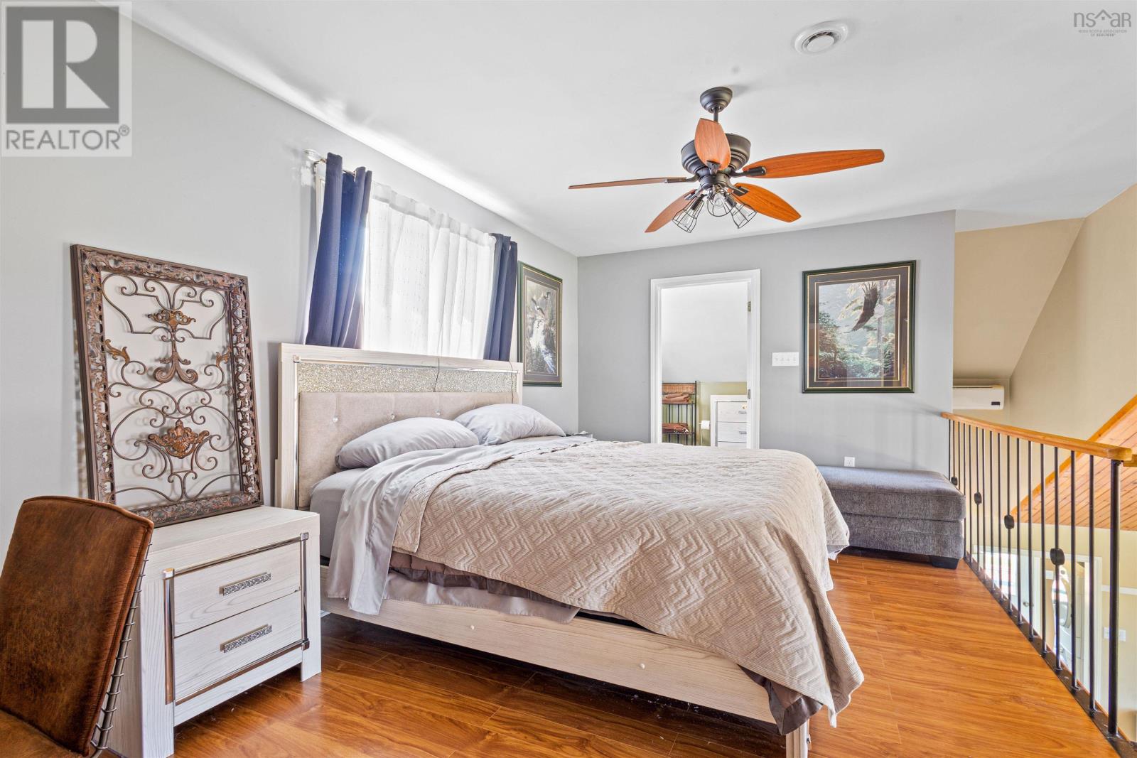 Property 25 of 42 of 320 Main Street W