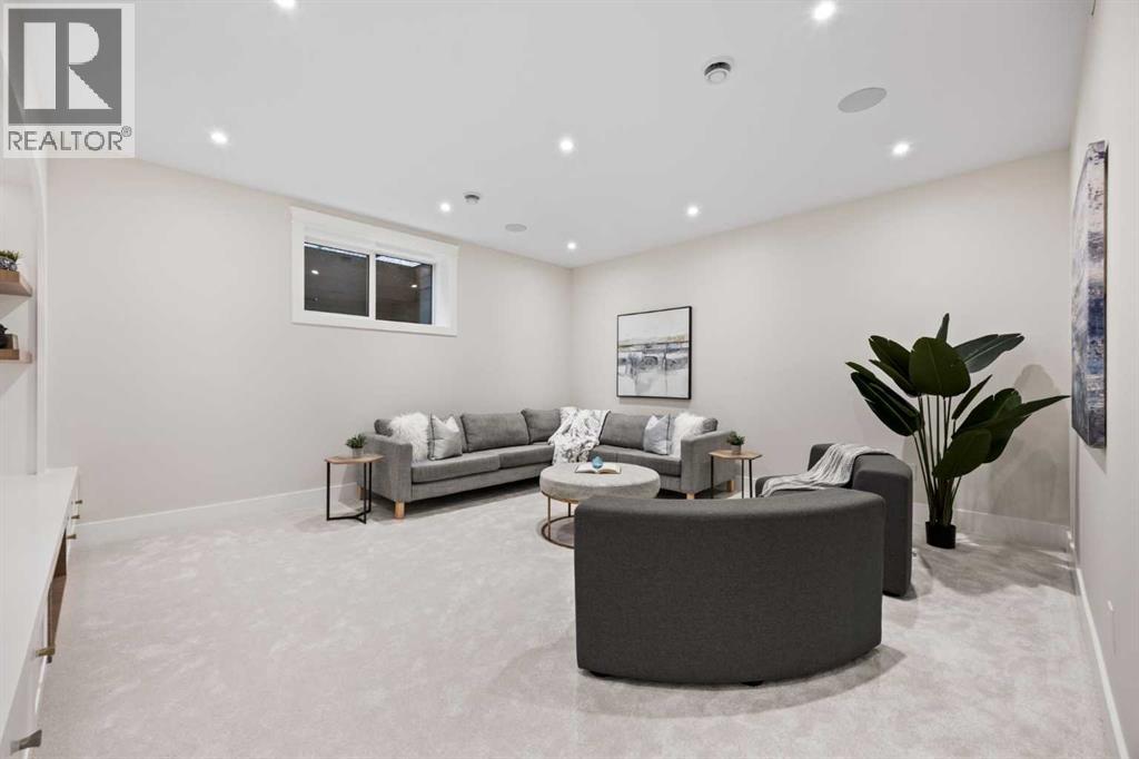 Single Family House for Sale in  Varsity Estates Road NW Varsity Calgary 