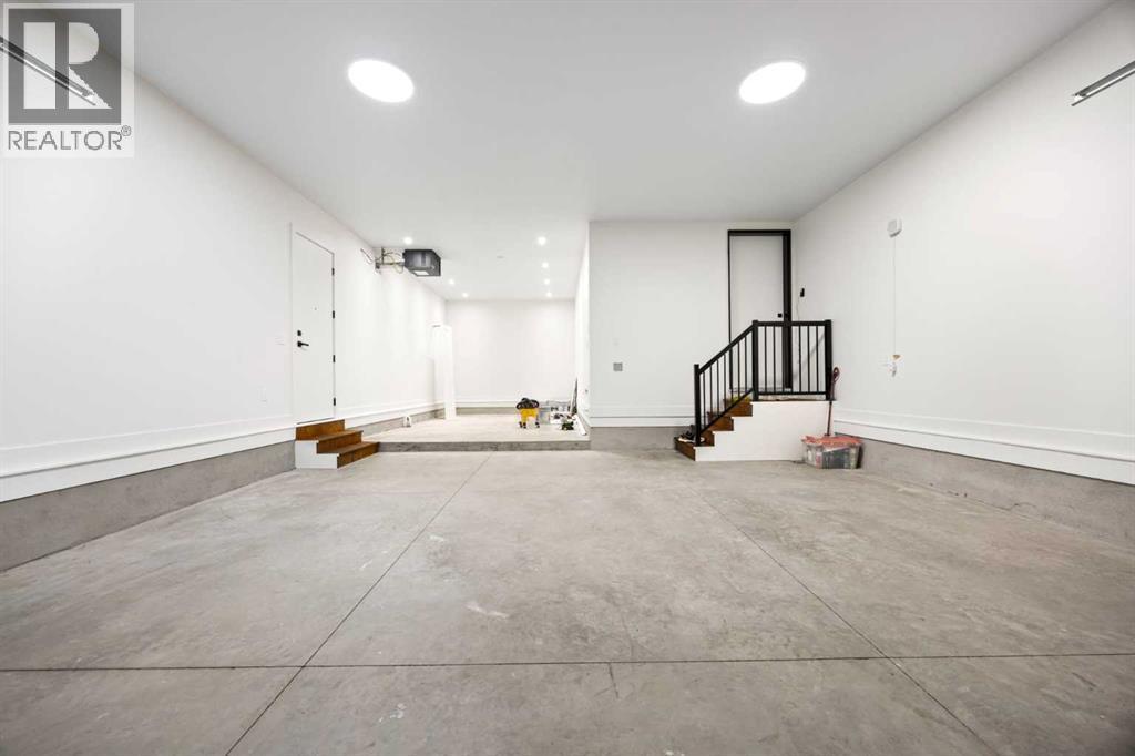 Single Family House for Sale in  Varsity Estates Road NW Varsity Calgary 