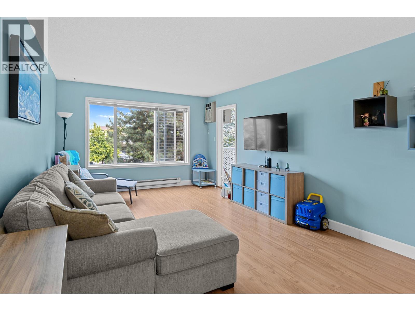 209 400 Sutton Crescent, Kelowna