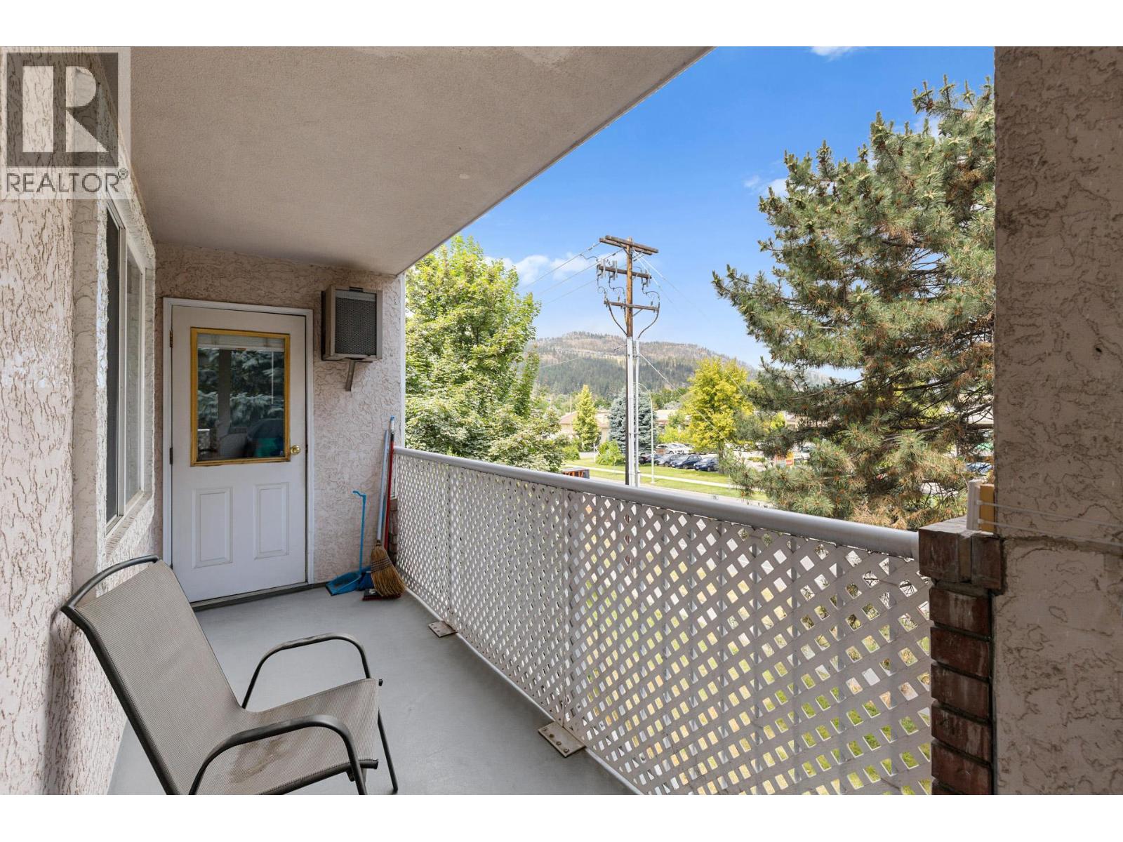 209 400 Sutton Crescent, Kelowna