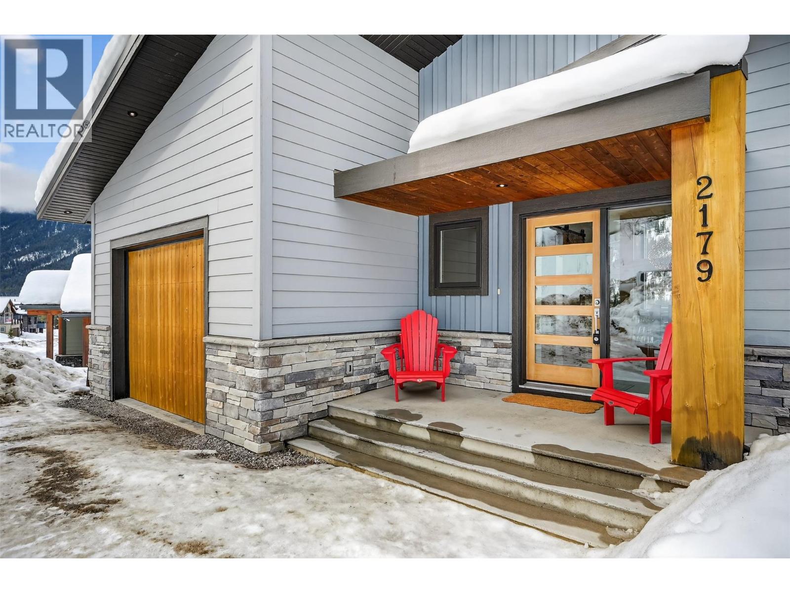 2179 Trappers Way, Panorama