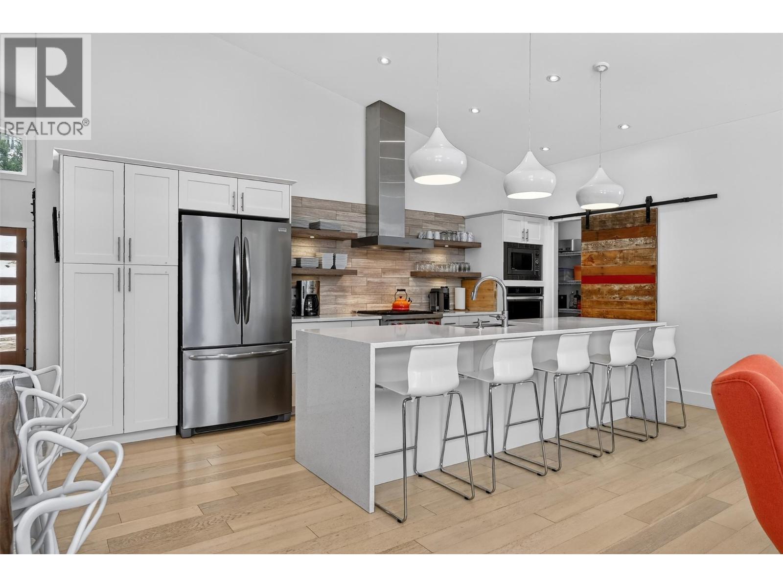 2179 Trappers Way, Panorama