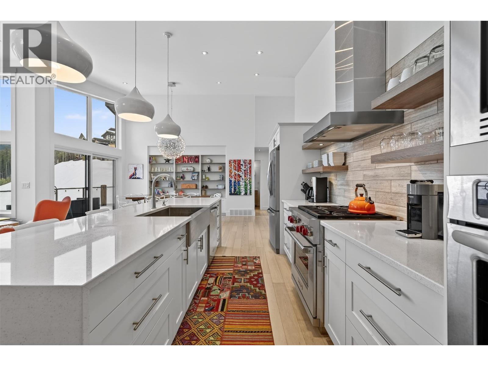 2179 Trappers Way, Panorama