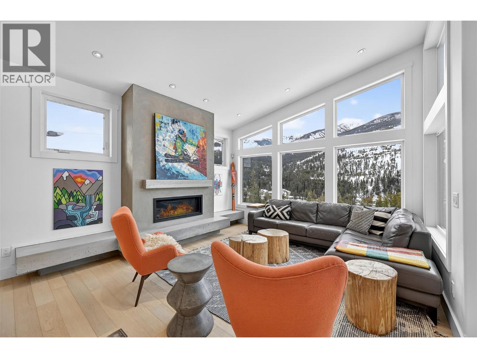 2179 Trappers Way, Panorama