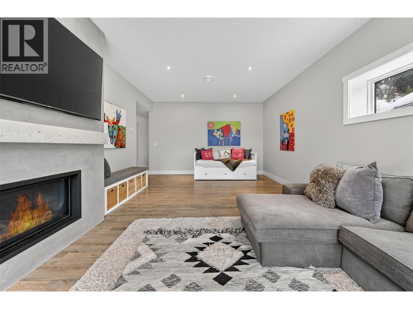 2179 Trappers Way, Panorama