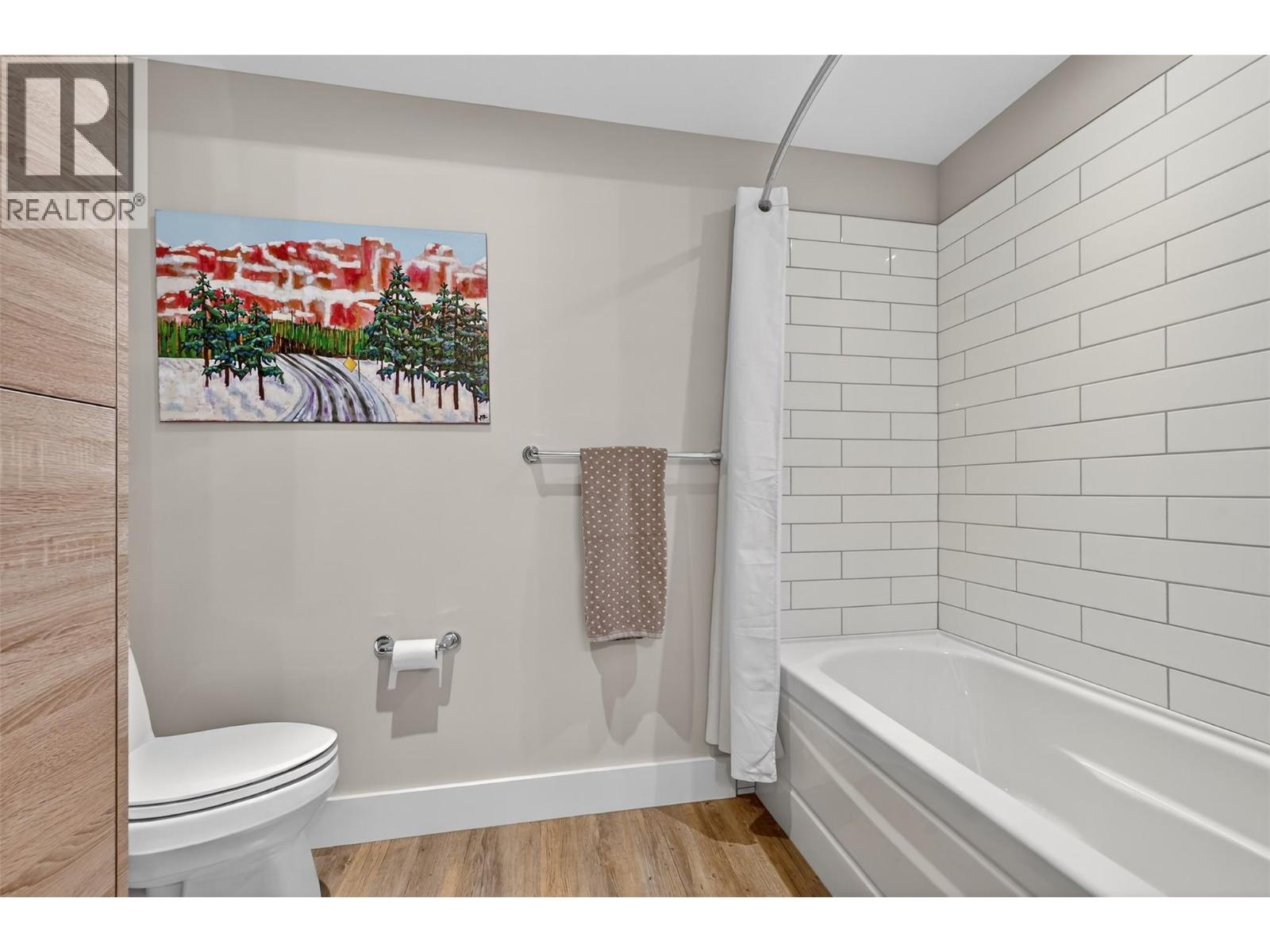 2179 Trappers Way, Panorama