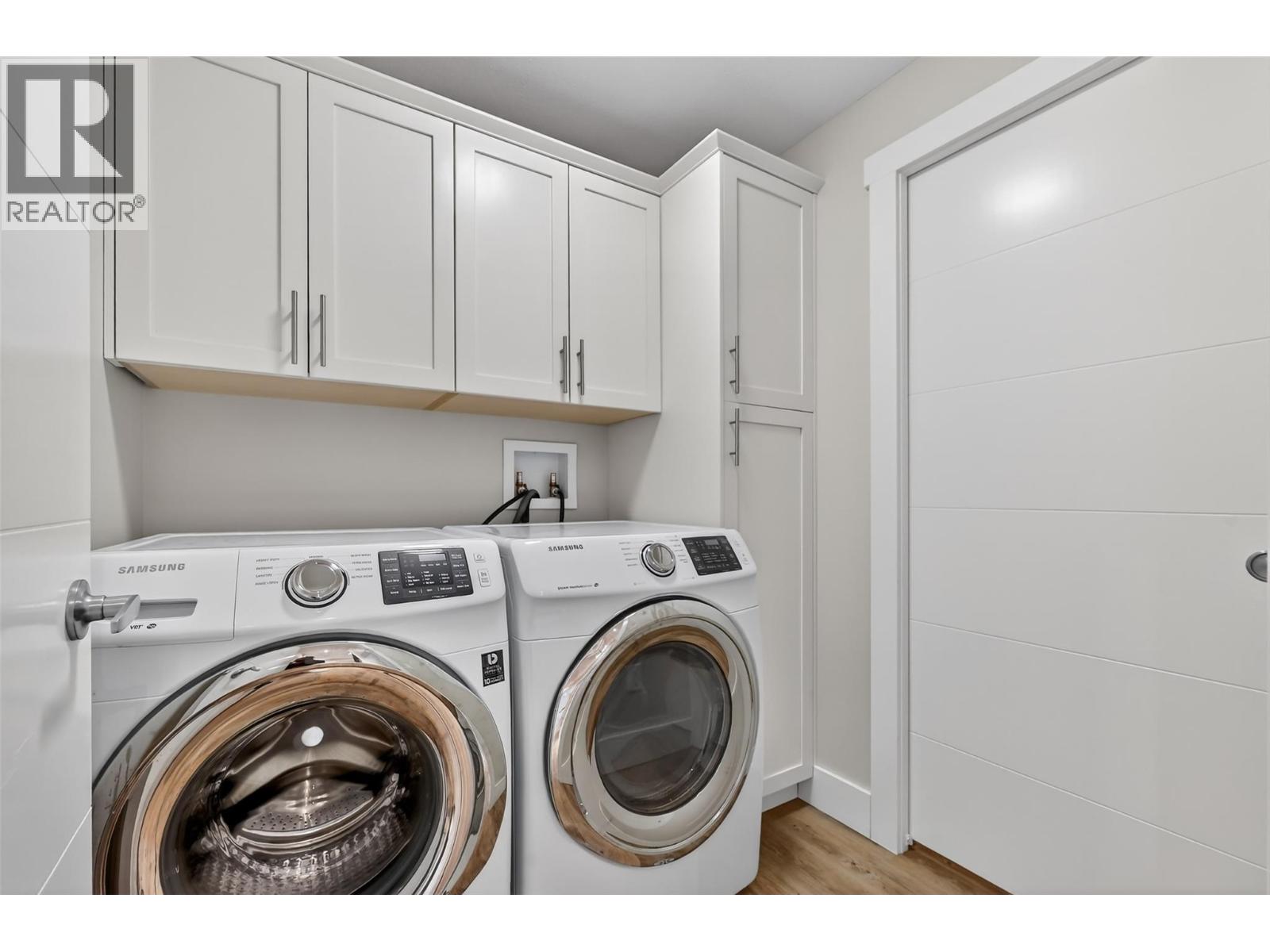 2179 Trappers Way, Panorama