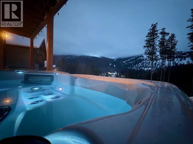 2179 Trappers Way, Panorama