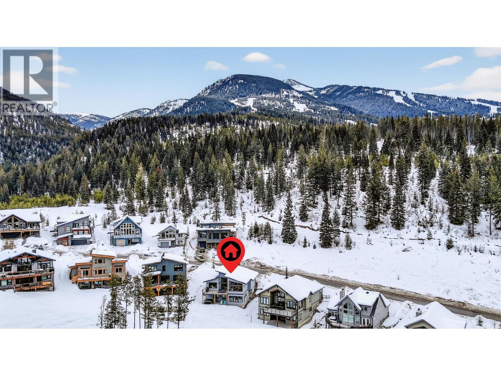 2179 Trappers Way, Panorama