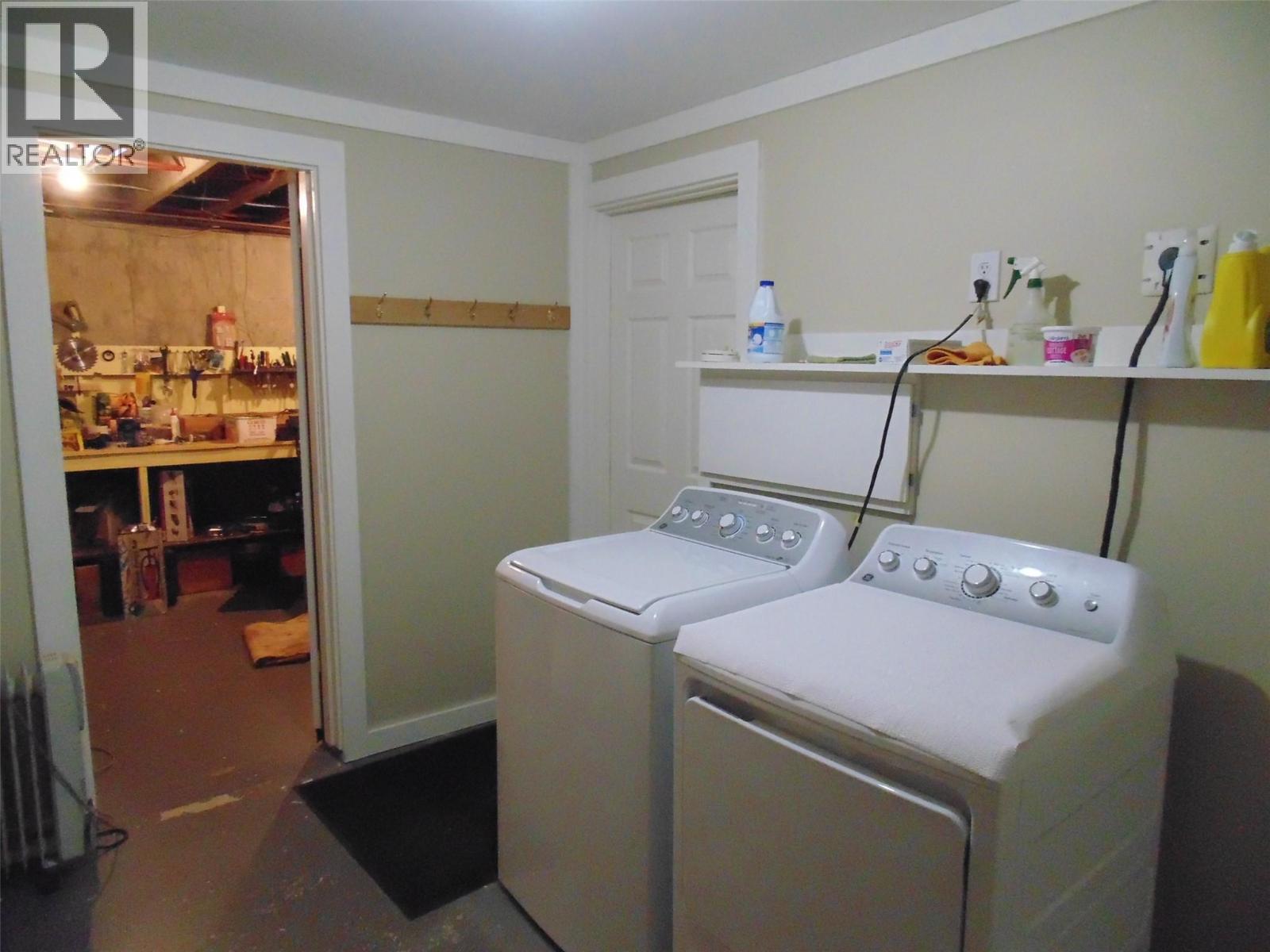 3409 5th Avenue, Castlegar