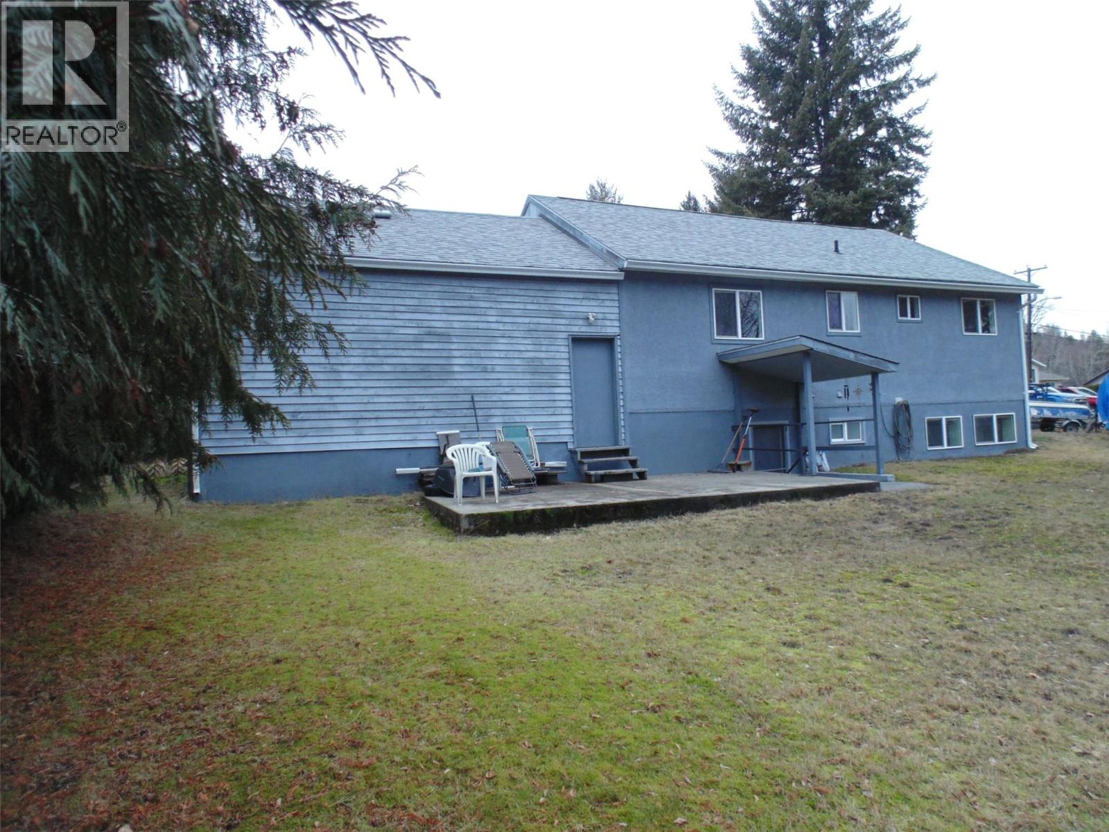 3409 5th Avenue, Castlegar
